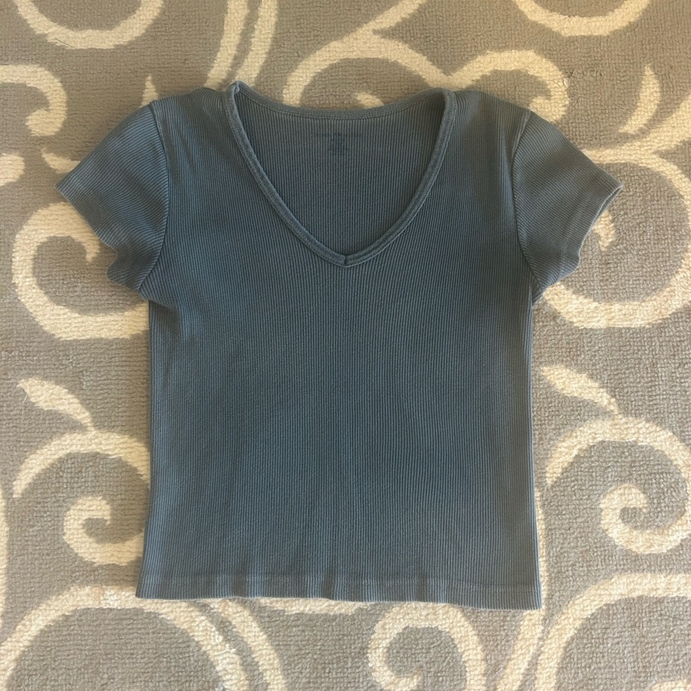 Brandy Melville Gray Ribbed Short Sleeve Tee